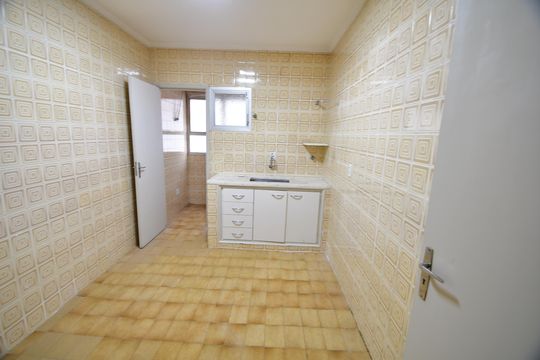 Cozinha de apartamento à venda com 2 quartos, 80m² em Jardim Chapadão, Campinas