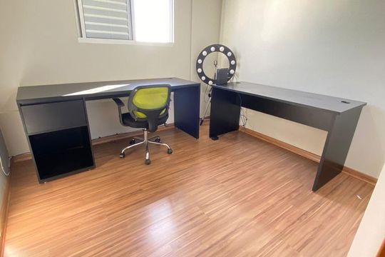 Quarto 1 de apartamento para alugar com 3 quartos, 90m² em Castelo, Belo Horizonte