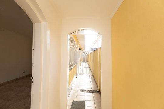 Corredor de casa para alugar com 1 quarto, 35m² em Vila Nova Mazzei, São Paulo