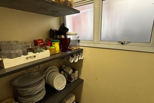 Despensa de casa de condomínio para alugar com 4 quartos, 250m² em Aldeia da Serra, Barueri