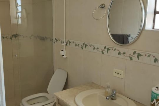 Banheiro de casa à venda com 3 quartos, 160m² em Vila Penteado, São Paulo
