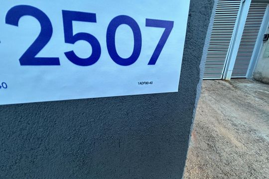 Placa de apartamento para alugar com 2 quartos, 80m² em Vicente Pires, Brasília