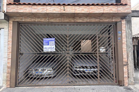 Fachada de casa para alugar com 1 quarto, 80m² em Jardim Presidente Dutra, Guarulhos