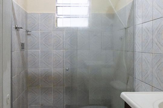 Banheiro de casa à venda com 1 quarto, 80m² em Jardim Presidente Dutra, Guarulhos