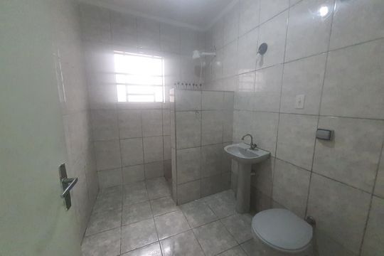 Banheiro de casa para alugar com 2 quartos, 96m² em Vila Prudente, São Paulo