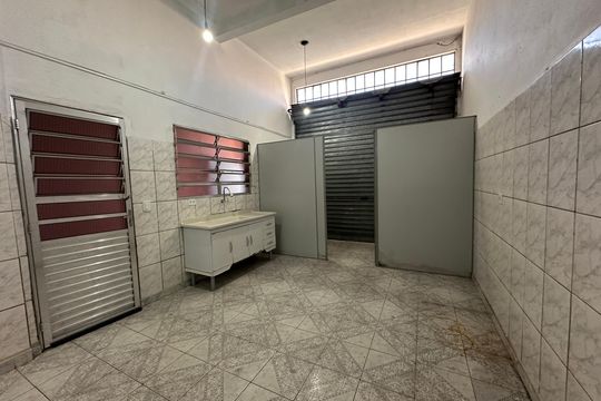 Sala/Cozinha de casa para alugar com 1 quarto, 50m² em Jardim Julio, Barueri
