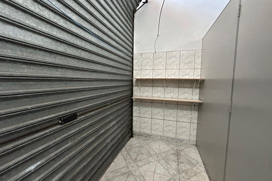 Área de Serviço de casa para alugar com 1 quarto, 50m² em Jardim Julio, Barueri