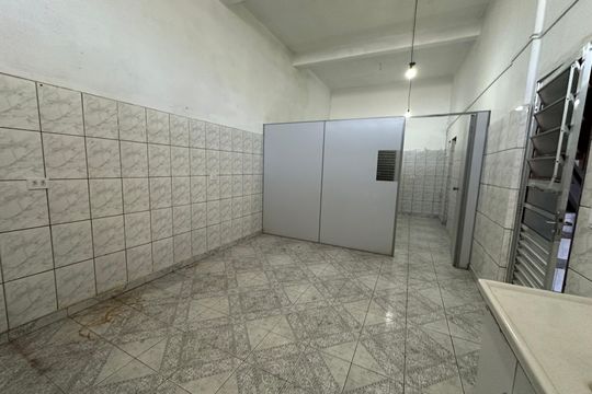 Sala/Cozinha de casa para alugar com 1 quarto, 50m² em Jardim Julio, Barueri