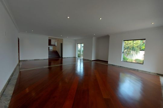 Casa para alugar com 5 quartos, 426m² em Jardim Santa Marcelina, Campinas