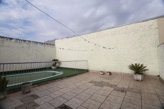 Quintal de casa para alugar com 3 quartos, 145m² em Parque Olinda, Gravataí