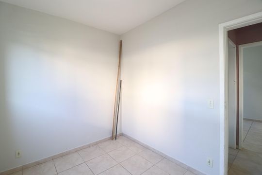 Quarto 2 de apartamento para alugar com 2 quartos, 50m² em Shopping Park, Uberlândia