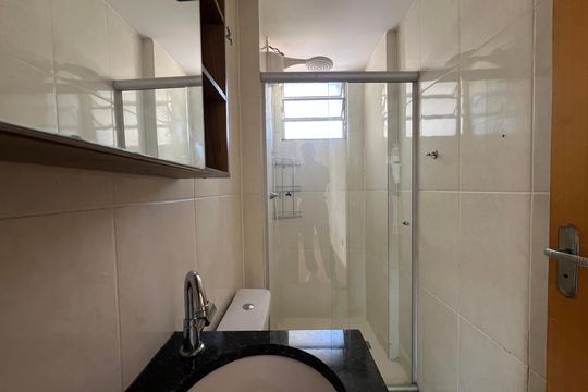 Banheiro da Suíte de apartamento para alugar com 3 quartos, 105m² em Castelo, Belo Horizonte