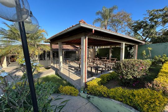 Casa à venda com 3 quartos, 492m² em Chácara Novo Horizonte, Contagem