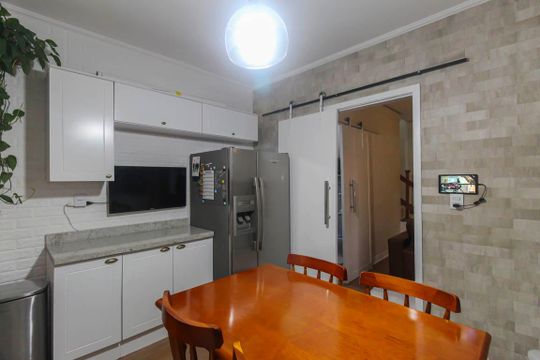 Cozinha de casa à venda com 3 quartos, 90m² em Jardim Nove de Julho, São Paulo