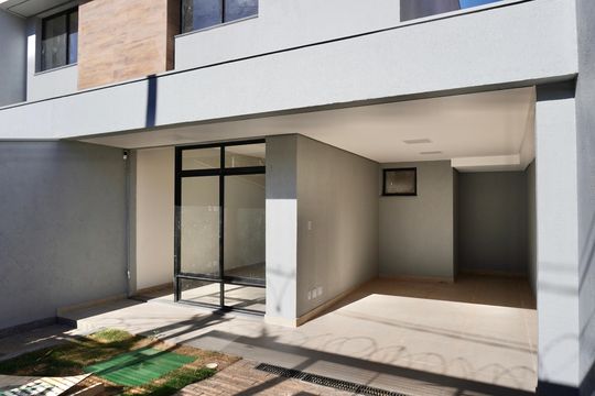 Garagem - Casa 1 de casa à venda com 3 quartos, 163m² em Santa Cruz, Belo Horizonte