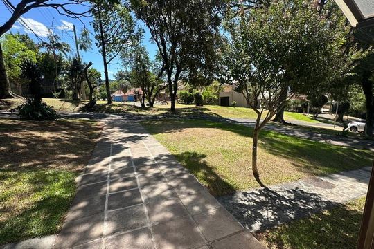 Área Externa de casa de condomínio à venda com 3 quartos, 200m² em Santa Tereza, Porto Alegre