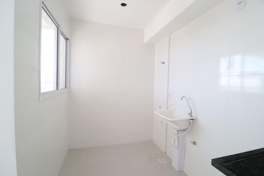 Cozinha e Área de Serviço de apartamento para alugar com 2 quartos, 58m² em Jardim Patricia, Uberlândia