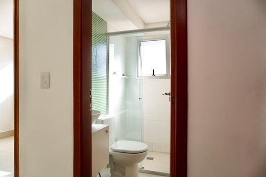 Banheiro Social de apartamento para alugar com 2 quartos, 140m² em Funcionários, Belo Horizonte