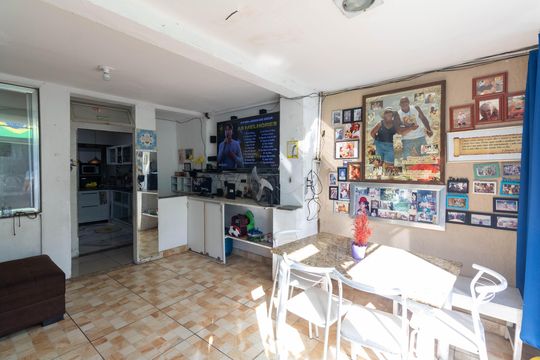 Casa à venda com 4 quartos, 370m² em Campo Grande, Rio de Janeiro