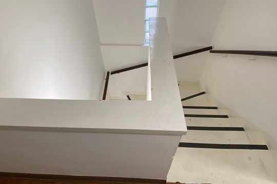 Escada de casa à venda com 3 quartos, 170m² em Vila Yara, Osasco