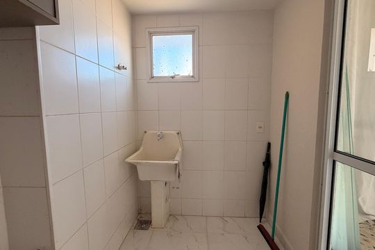 Área de Serviço de apartamento para alugar com 3 quartos, 74m² em Setor Faicalville, Goiânia