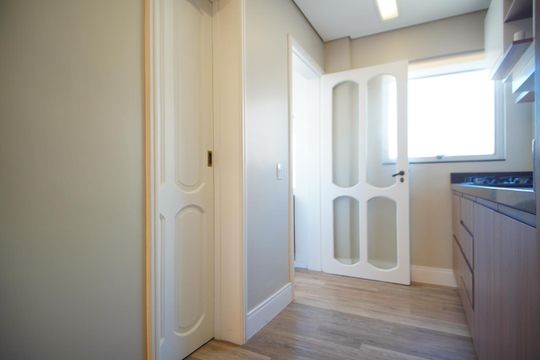 Cozinha de apartamento para alugar com 3 quartos, 105m² em Moinhos de Vento, Porto Alegre