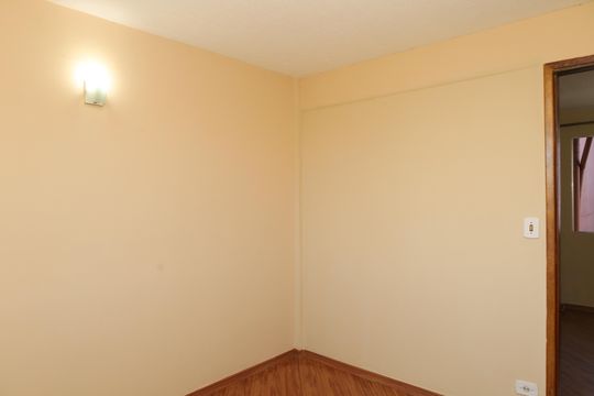 Quarto 1 de apartamento para alugar com 2 quartos, 51m² em Jardim Marilu, São Paulo