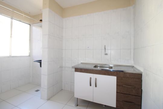 Cozinha de apartamento para alugar com 2 quartos, 51m² em Jardim Marilu, São Paulo