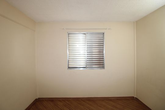 Quarto 2 de apartamento para alugar com 2 quartos, 51m² em Jardim Marilu, São Paulo