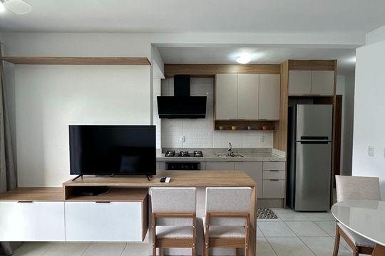 Cozinha de apartamento para alugar com 2 quartos, 56m² em Vargem do Bom Jesus, Florianópolis