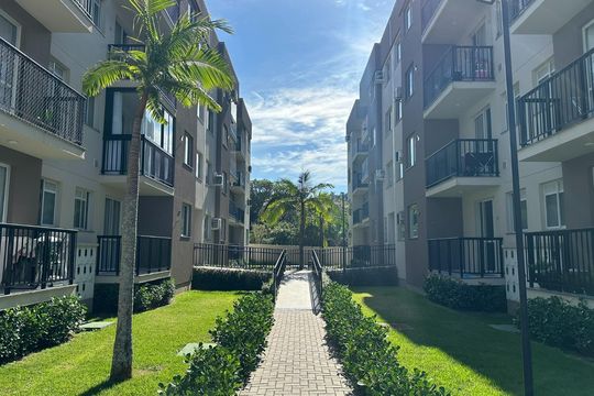 Fachada de apartamento para alugar com 2 quartos, 56m² em Vargem do Bom Jesus, Florianópolis