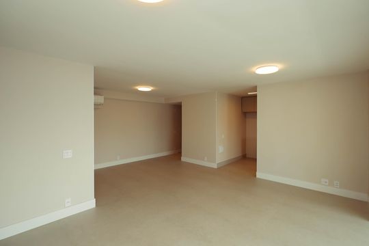 Sala de apartamento à venda com 3 quartos, 125m² em Vila Dom Pedro I, São Paulo