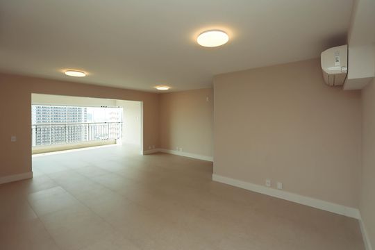 Sala de apartamento à venda com 3 quartos, 125m² em Vila Dom Pedro I, São Paulo