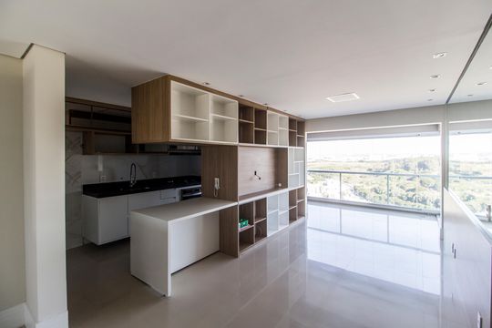 Sala  de apartamento à venda com 2 quartos, 80m² em Bethaville I, Barueri
