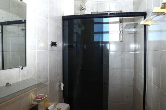 Banheiro da Suíte de apartamento à venda com 3 quartos, 70m² em Goiânia, Belo Horizonte