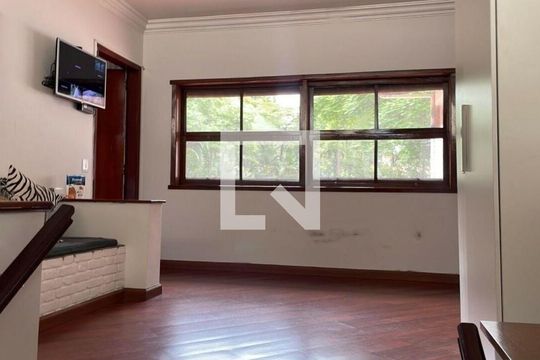 Casa à venda com 4 quartos, 460m² em Alto de Pinheiros, São Paulo