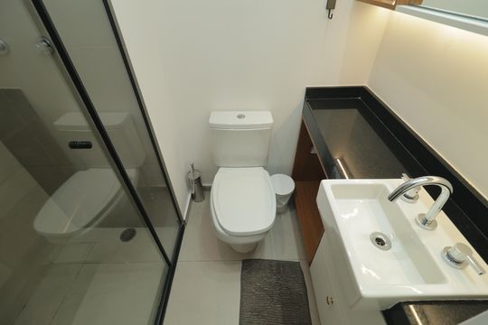 Banheiro de kitnet/studio para alugar com 1 quarto, 21m² em Vila Clementino, São Paulo