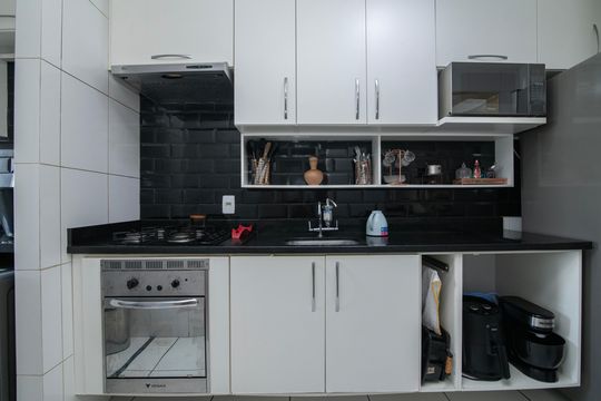 Cozinha de apartamento para alugar com 2 quartos, 45m² em Jardim Santa Izabel, Hortolândia