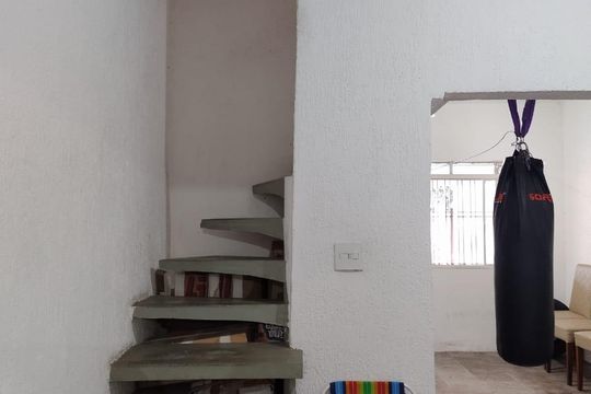 Casa à venda com 3 quartos, 130m² em Barra Funda, São Paulo