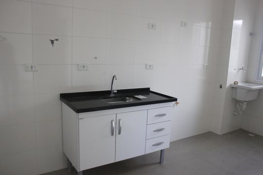Cozinha  de apartamento à venda com 2 quartos, 57m² em Vila Progresso, Guarulhos
