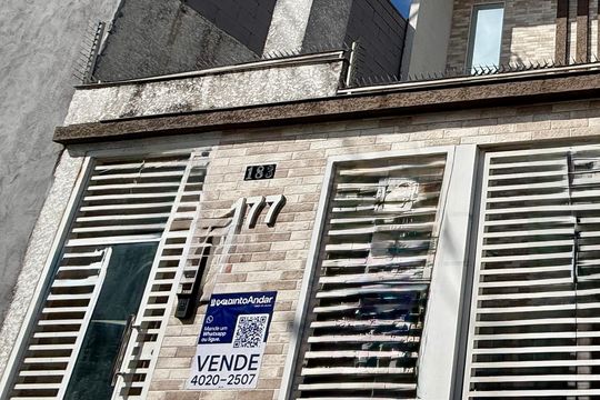 Placa  de apartamento à venda com 2 quartos, 68m² em Vila Progresso, Guarulhos