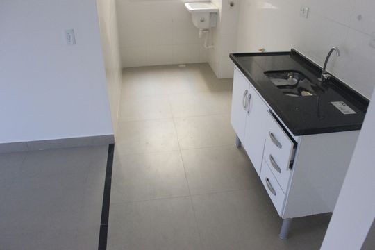 Cozinha  de apartamento à venda com 2 quartos, 53m² em Vila Progresso, Guarulhos