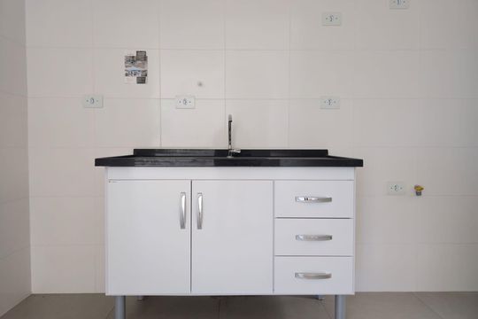Cozinha  de apartamento à venda com 2 quartos, 57m² em Vila Progresso, Guarulhos