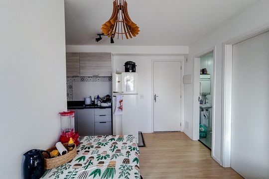 Sala de apartamento para alugar com 2 quartos, 35m² em Chácara Seis de Outubro, São Paulo