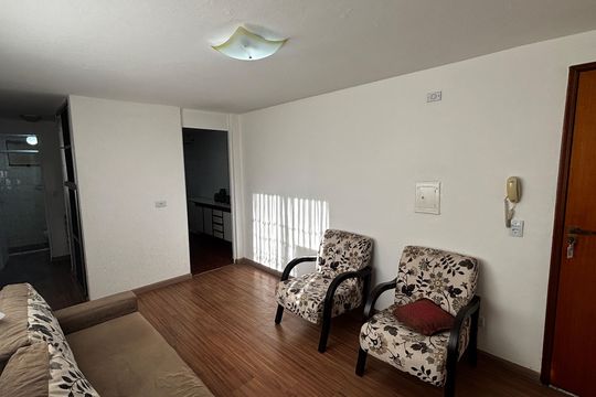 Sala de apartamento à venda com 2 quartos, 52m² em Jardim Alvorada, Santo André