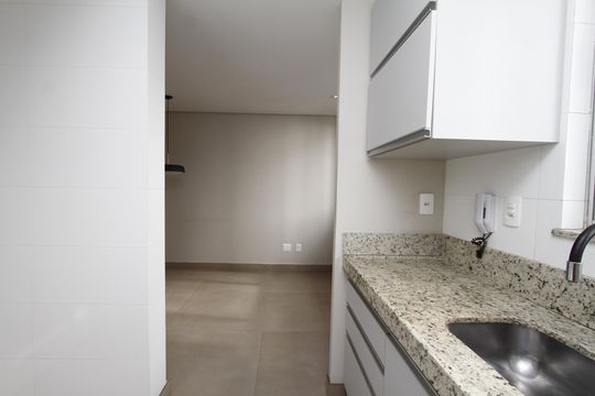 Cozinha de apartamento à venda com 2 quartos, 147m² em Buritis, Belo Horizonte