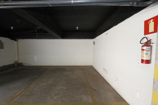 Garagem de apartamento à venda com 2 quartos, 147m² em Buritis, Belo Horizonte