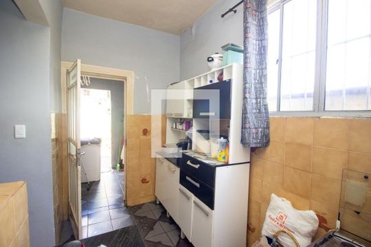 Casa à venda com 2 quartos, 100m² em Bernardo Monteiro, Contagem