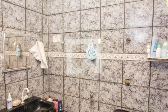 Casa à venda com 2 quartos, 100m² em Bernardo Monteiro, Contagem