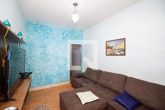 Casa à venda com 2 quartos, 100m² em Bernardo Monteiro, Contagem